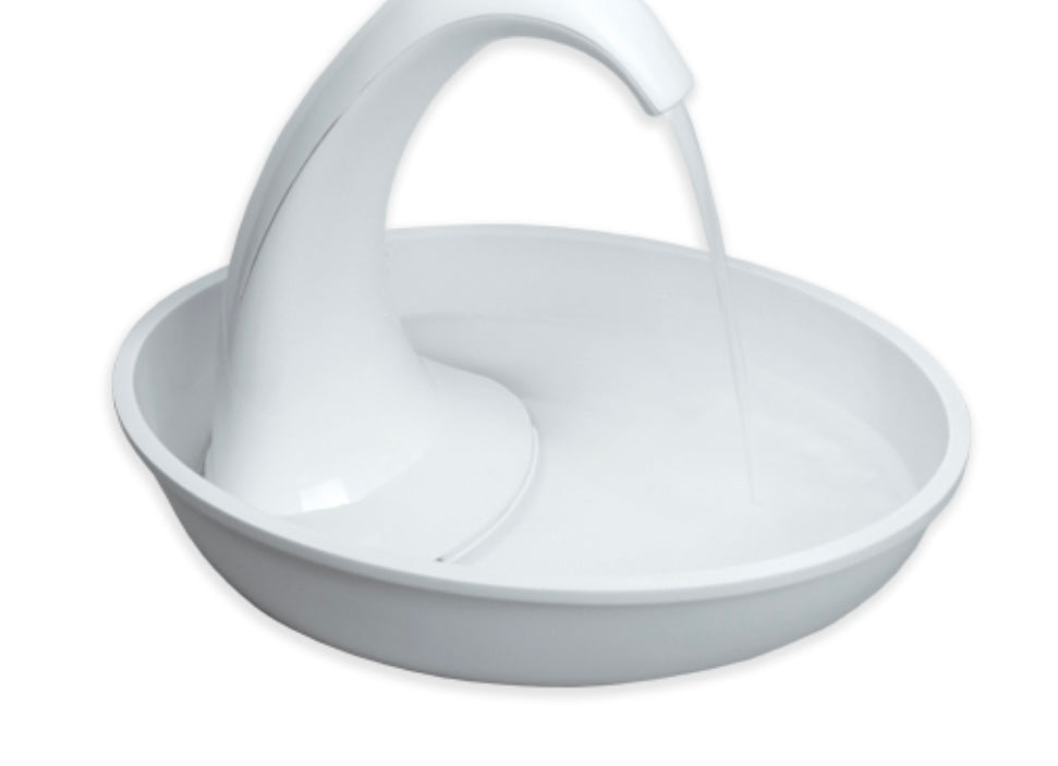 SWAN PLASTIC FOUNTAIN (80OZ)